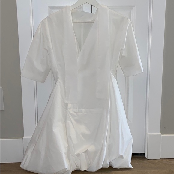 New Classic White Dress - Picture 5 of 7